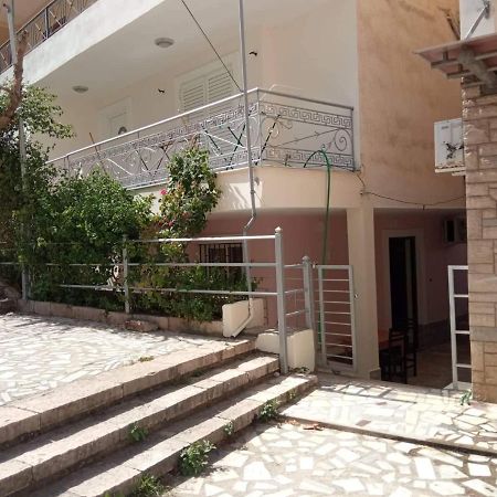May Apartments Sarandë エクステリア 写真